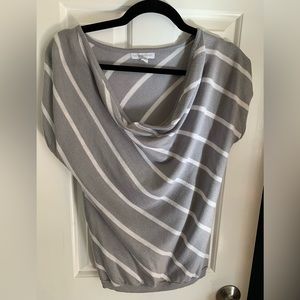 New York & Company - capped sleeve sweater - Size S